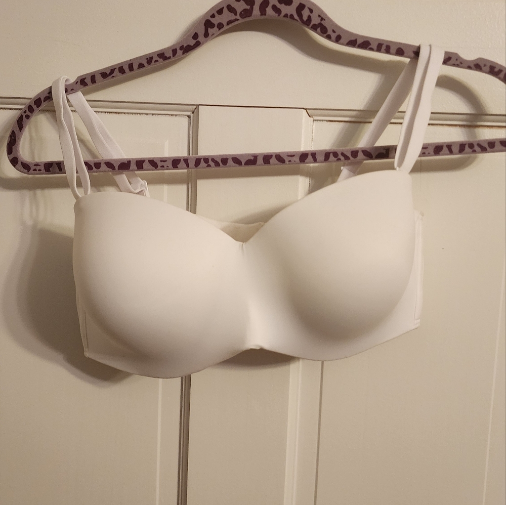 VS strapless bra